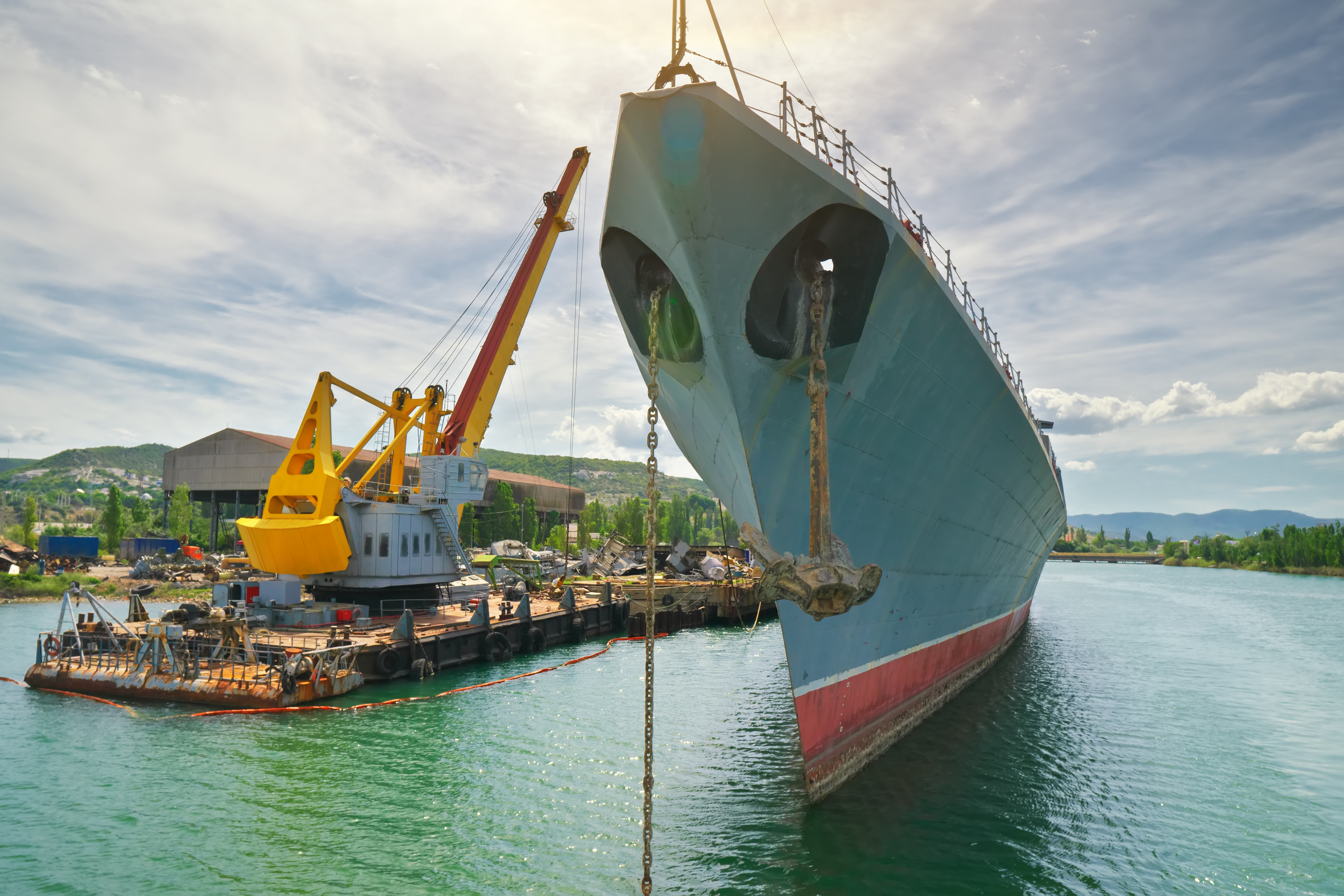 Ship maintenance in dock